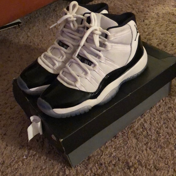 Air Jordan 11 retro - Picture 1 of 3